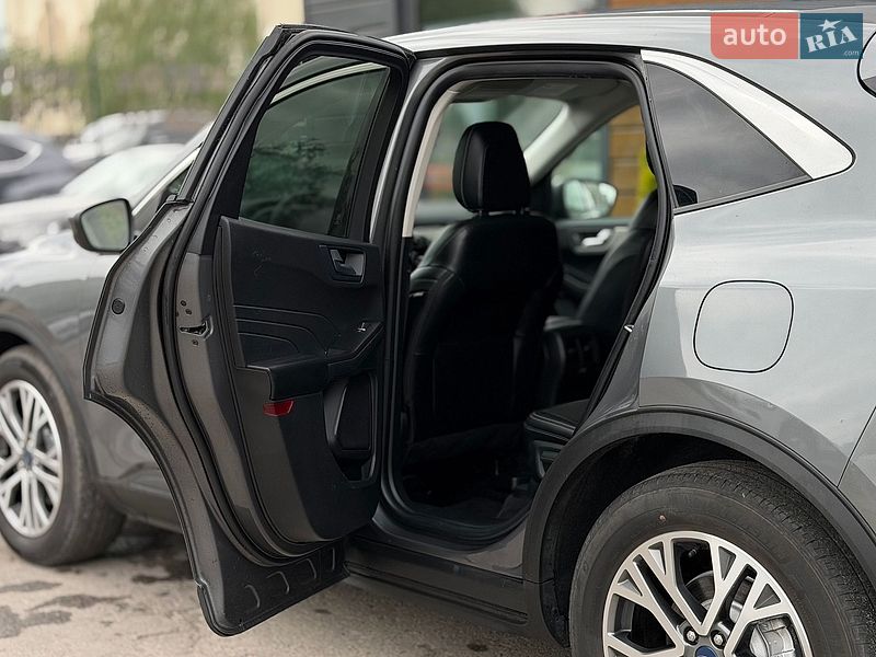 Внедорожник / Кроссовер Ford Escape 2022 в Шептицькому