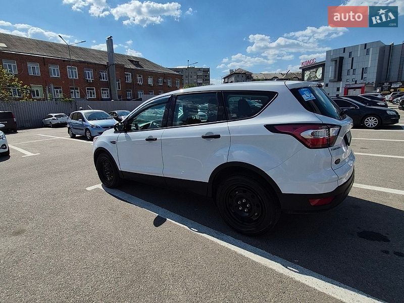 Позашляховик / Кросовер Ford Escape 2016 в Харкові