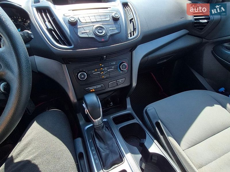 Позашляховик / Кросовер Ford Escape 2016 в Харкові