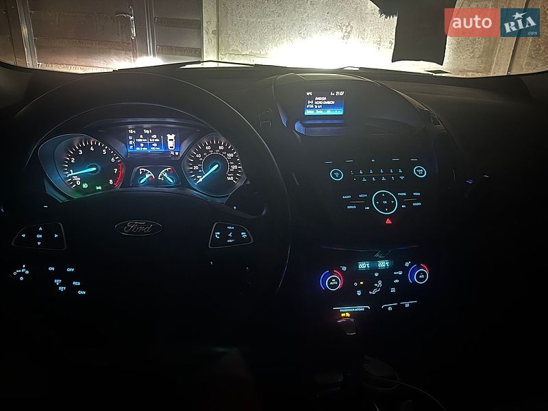 Позашляховик / Кросовер Ford Escape 2017 в Харкові
