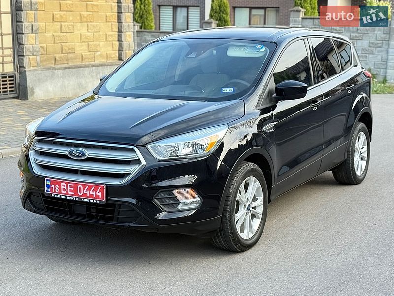 Внедорожник / Кроссовер Ford Escape 2019 в Ровно