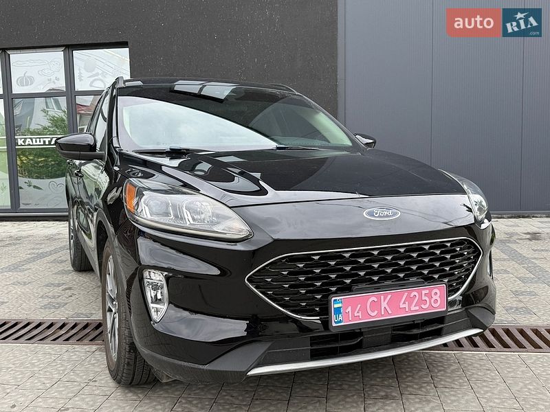 Внедорожник / Кроссовер Ford Escape 2020 в Тернополе