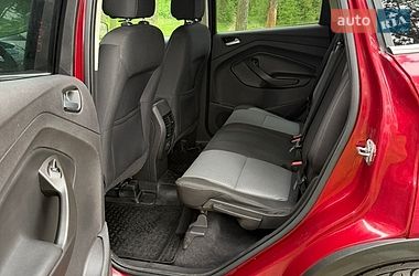 Позашляховик / Кросовер Ford Escape 2017 в Ярмолинцях