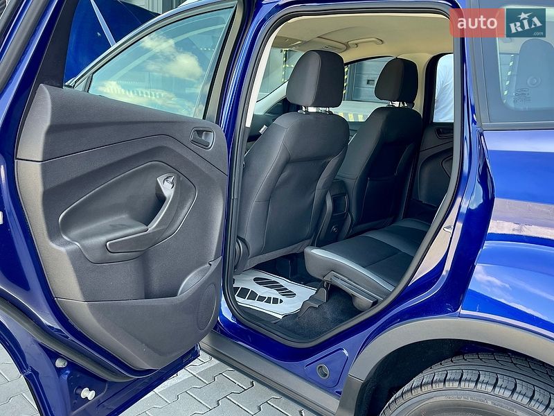 Позашляховик / Кросовер Ford Escape 2015 в Житомирі