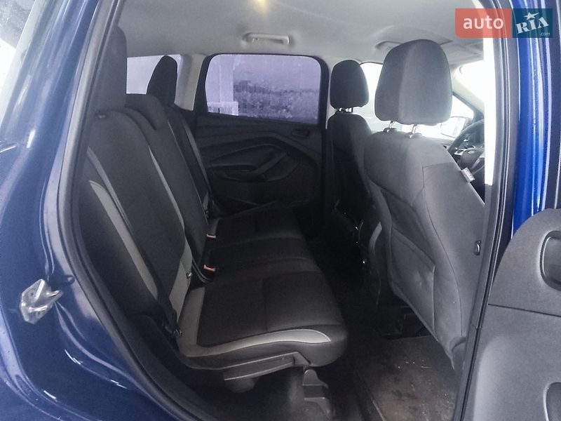Позашляховик / Кросовер Ford Escape 2014 в Миргороді