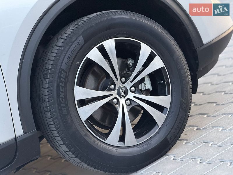 Внедорожник / Кроссовер Ford Escape 2020 в Владимире