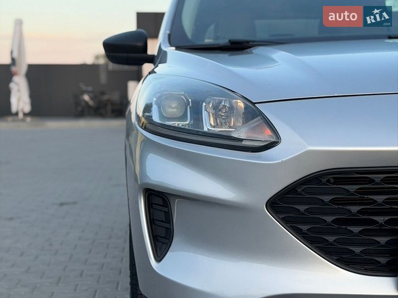Внедорожник / Кроссовер Ford Escape 2020 в Владимире