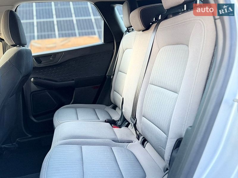 Внедорожник / Кроссовер Ford Escape 2020 в Владимире