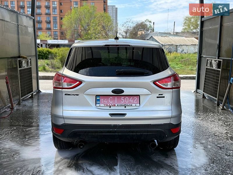 Внедорожник / Кроссовер Ford Escape 2013 в Днепре