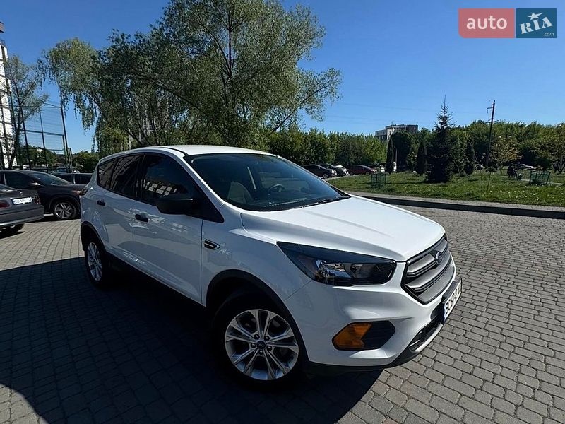 Позашляховик / Кросовер Ford Escape 2019 в Львові