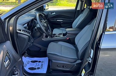 Позашляховик / Кросовер Ford Escape 2019 в Дубні