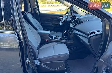 Позашляховик / Кросовер Ford Escape 2019 в Дубні