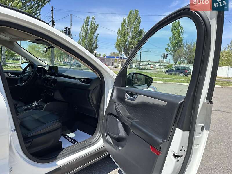 Внедорожник / Кроссовер Ford Escape 2019 в Запорожье фото 24 Внедорожник / Кроссовер Ford Escape 2019 в Запорожье
