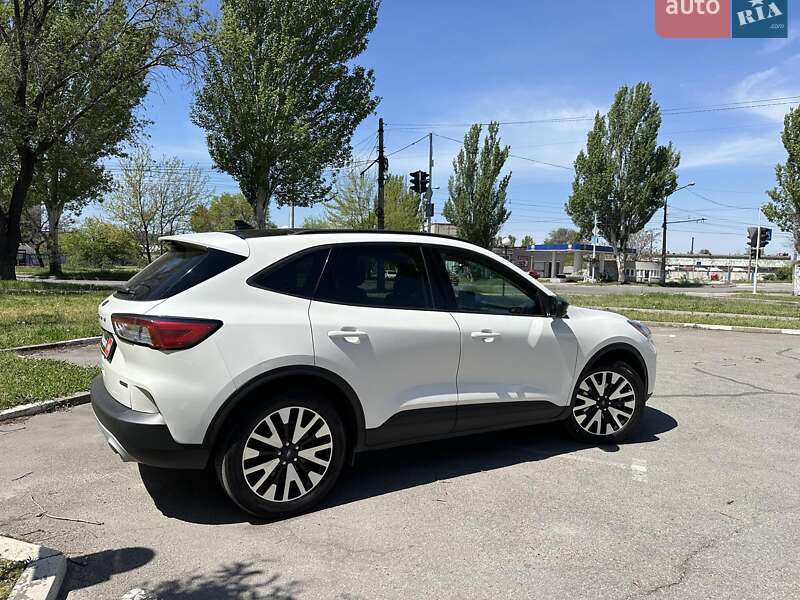 Внедорожник / Кроссовер Ford Escape 2019 в Запорожье фото 9 Внедорожник / Кроссовер Ford Escape 2019 в Запорожье