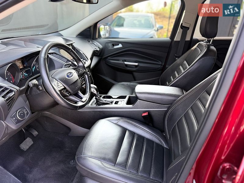 Внедорожник / Кроссовер Ford Escape 2019 в Львове