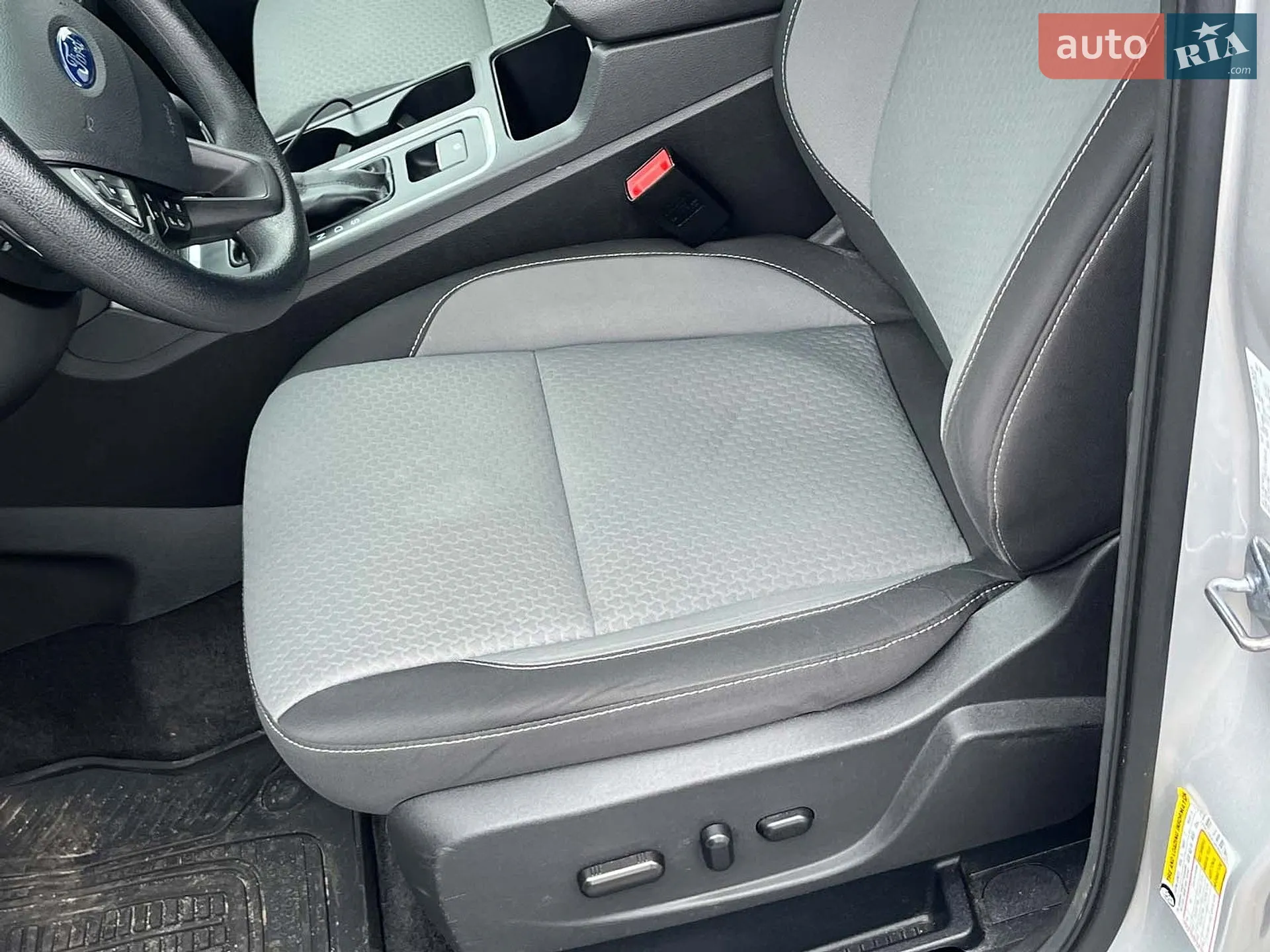 2017 Ford Escape - мініатюра 21