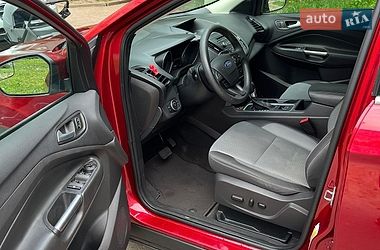 Внедорожник / Кроссовер Ford Escape 2017 в Львове