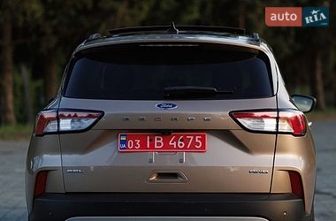 Внедорожник / Кроссовер Ford Escape 2021 в Дубно