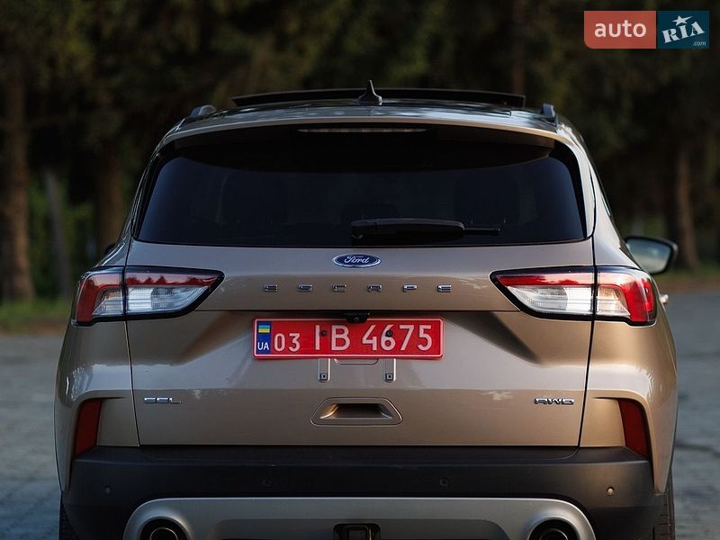 Внедорожник / Кроссовер Ford Escape 2021 в Дубно