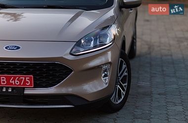 Внедорожник / Кроссовер Ford Escape 2021 в Дубно