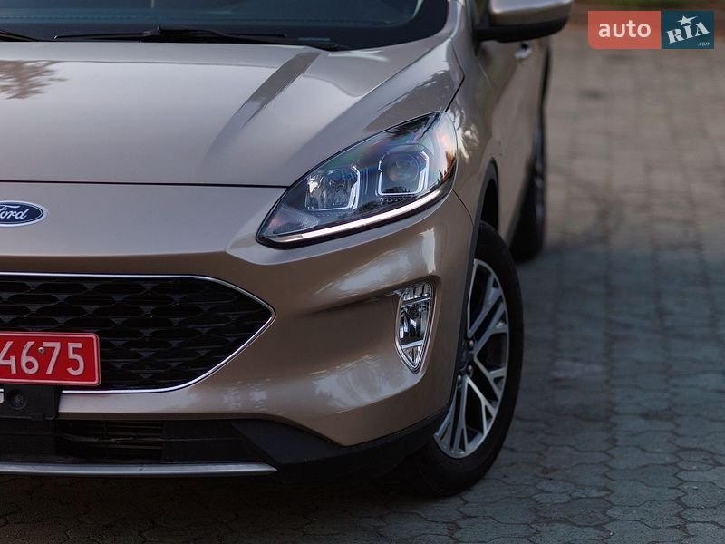 Внедорожник / Кроссовер Ford Escape 2021 в Дубно