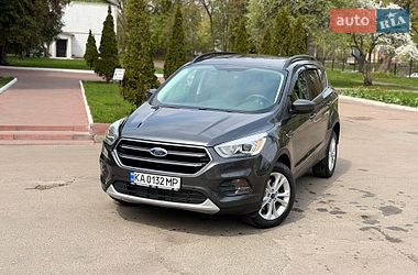 Внедорожник / Кроссовер Ford Escape 2016 в Киеве