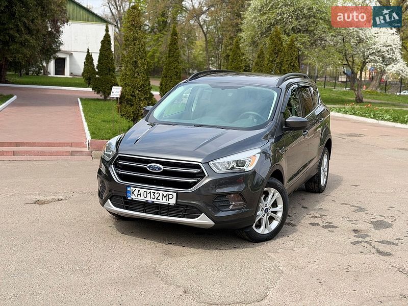 Внедорожник / Кроссовер Ford Escape 2016 в Киеве