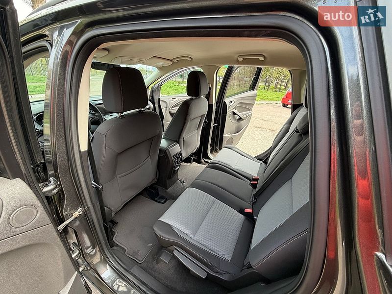 Внедорожник / Кроссовер Ford Escape 2016 в Киеве