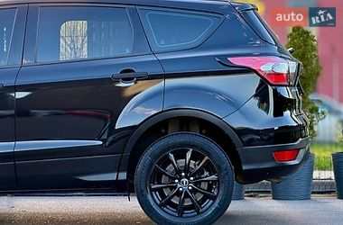 Внедорожник / Кроссовер Ford Escape 2018 в Киеве