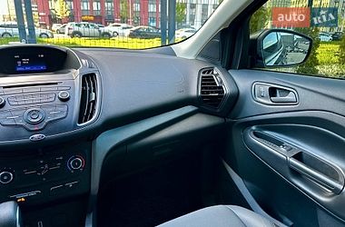 Внедорожник / Кроссовер Ford Escape 2018 в Киеве