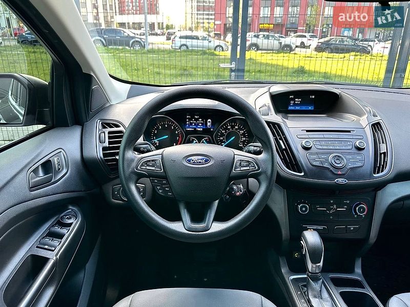 Внедорожник / Кроссовер Ford Escape 2018 в Киеве