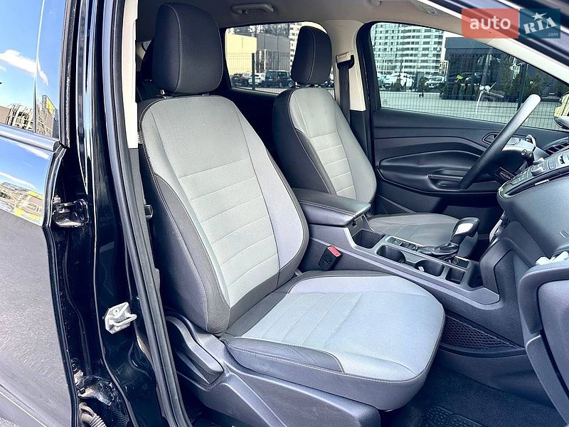 Внедорожник / Кроссовер Ford Escape 2018 в Киеве
