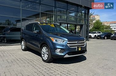 Внедорожник / Кроссовер Ford Escape 2018 в Ивано-Франковске