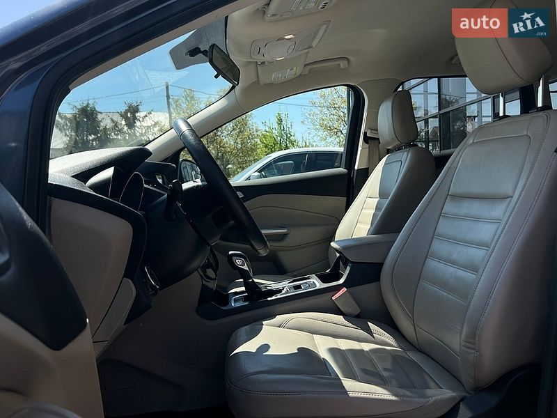 Внедорожник / Кроссовер Ford Escape 2018 в Ивано-Франковске
