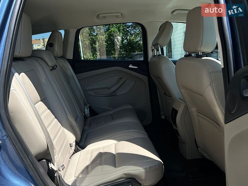 Внедорожник / Кроссовер Ford Escape 2018 в Ивано-Франковске