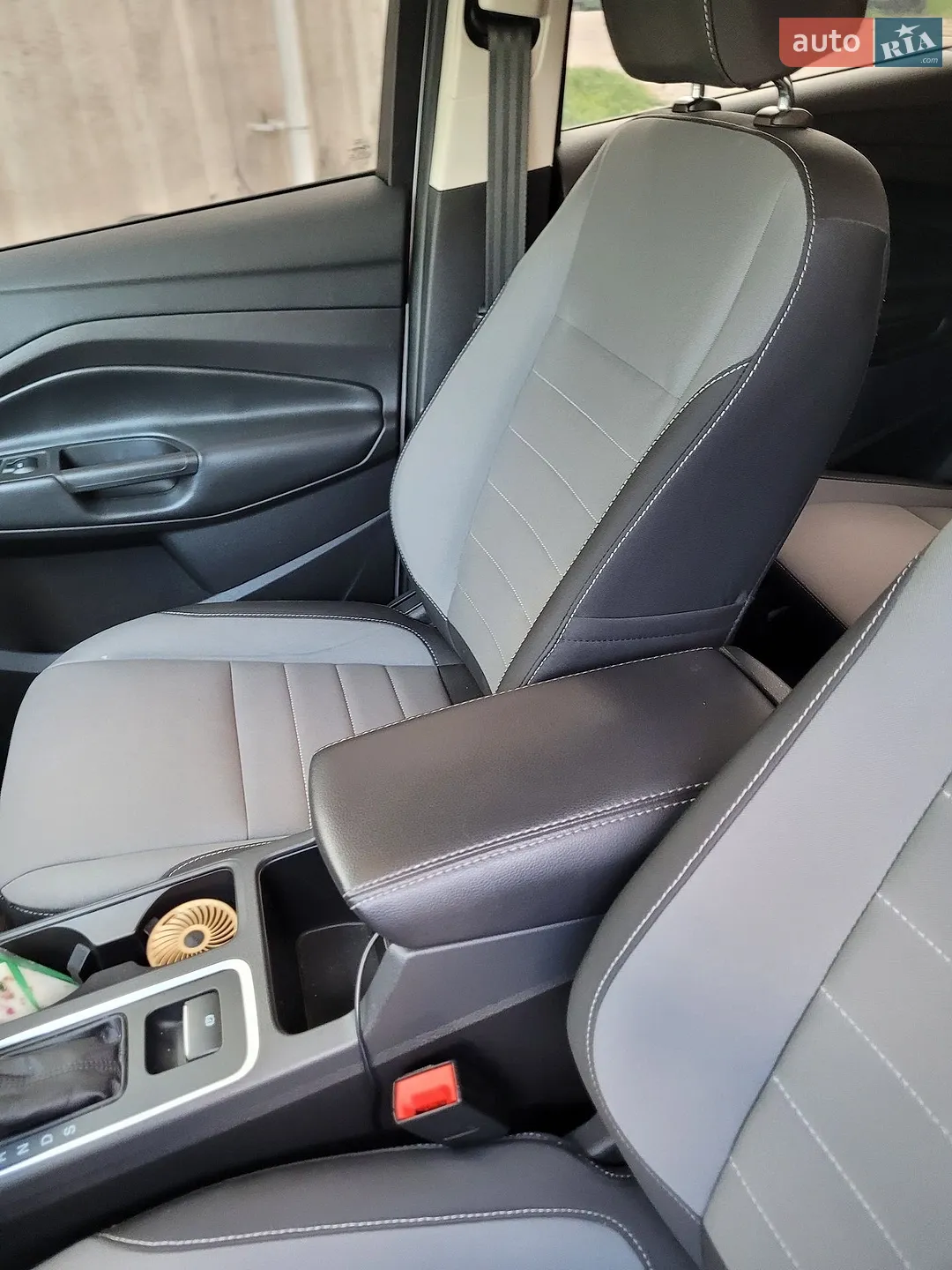 2017 Ford Escape - мініатюра 10
