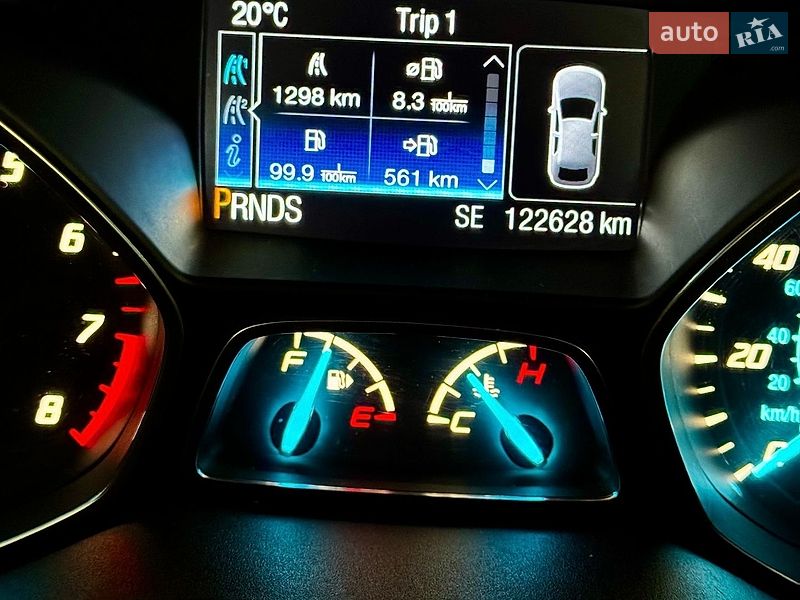 Внедорожник / Кроссовер Ford Escape 2016 в Сколе