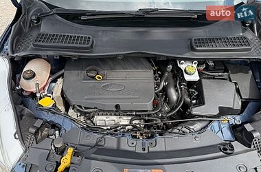Внедорожник / Кроссовер Ford Escape 2018 в Полтаве