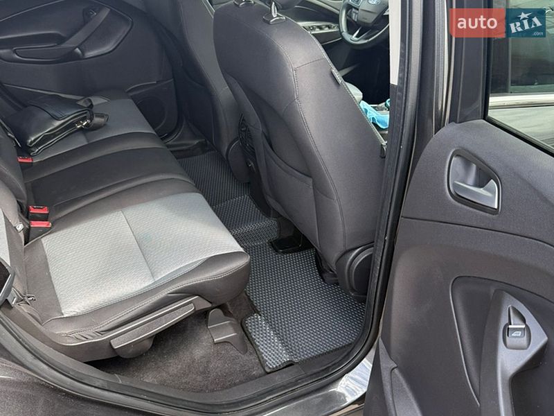 Внедорожник / Кроссовер Ford Escape 2018 в Днепре