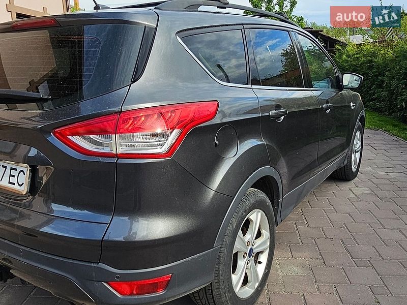 Внедорожник / Кроссовер Ford Escape 2015 в Киеве