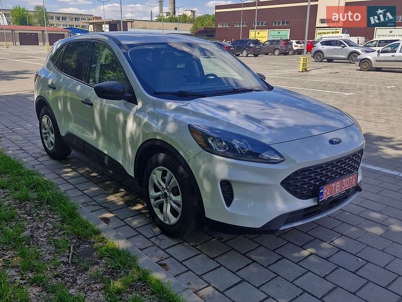 Внедорожник / Кроссовер Ford Escape 2022 в Черкассах