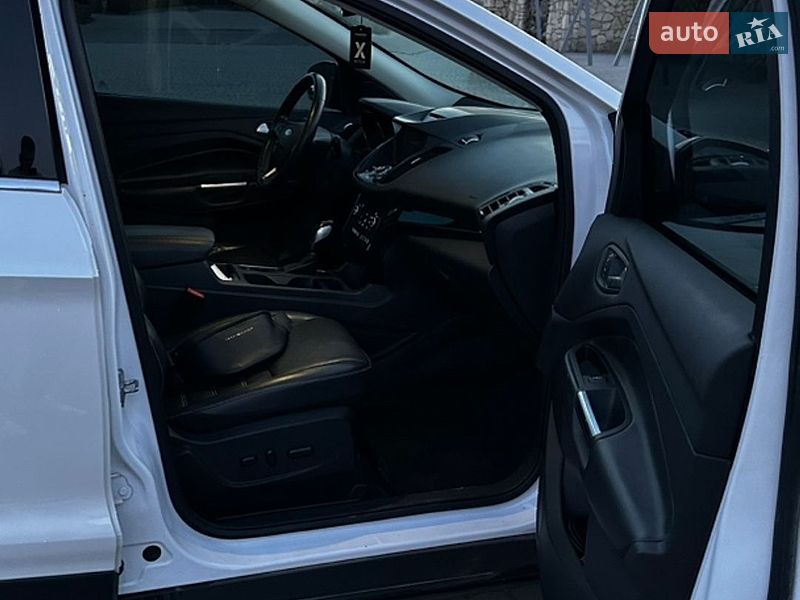 Позашляховик / Кросовер Ford Escape 2018 в Львові