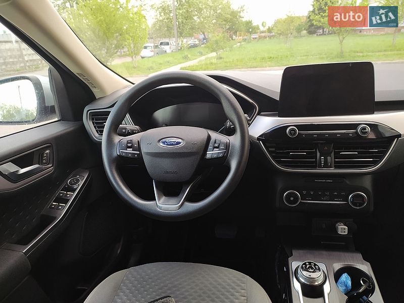 Внедорожник / Кроссовер Ford Escape 2019 в Шептицькому