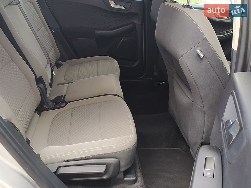 Внедорожник / Кроссовер Ford Escape 2019 в Шептицькому