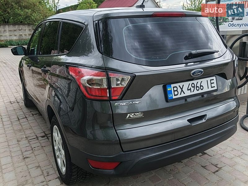 Внедорожник / Кроссовер Ford Escape 2017 в Изяславе