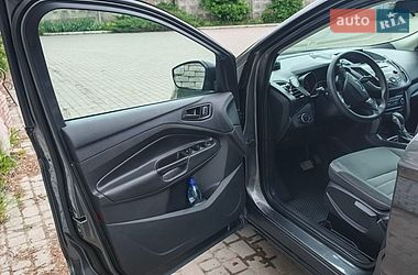 Внедорожник / Кроссовер Ford Escape 2017 в Изяславе