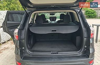 Внедорожник / Кроссовер Ford Escape 2017 в Изяславе