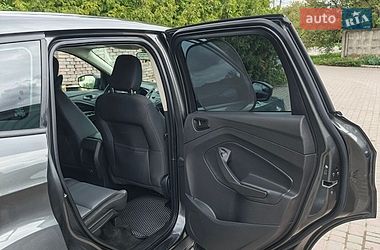 Внедорожник / Кроссовер Ford Escape 2017 в Изяславе