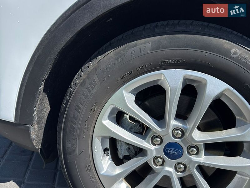 Позашляховик / Кросовер Ford Escape 2022 в Києві