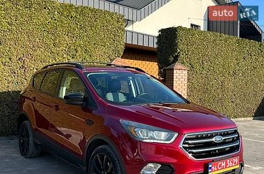 Позашляховик / Кросовер Ford Escape 2017 в Львові